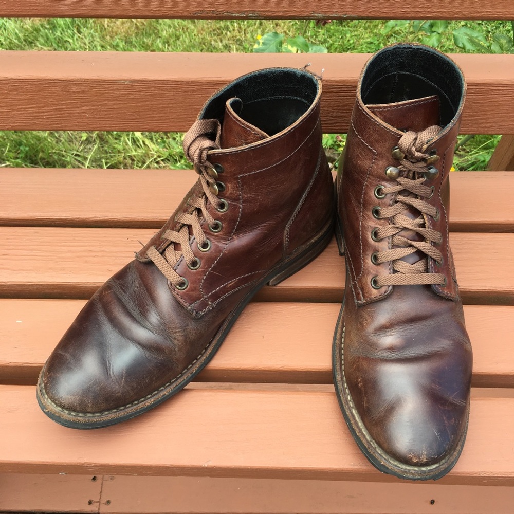 Handcrafted Thursday President Boots Brown color